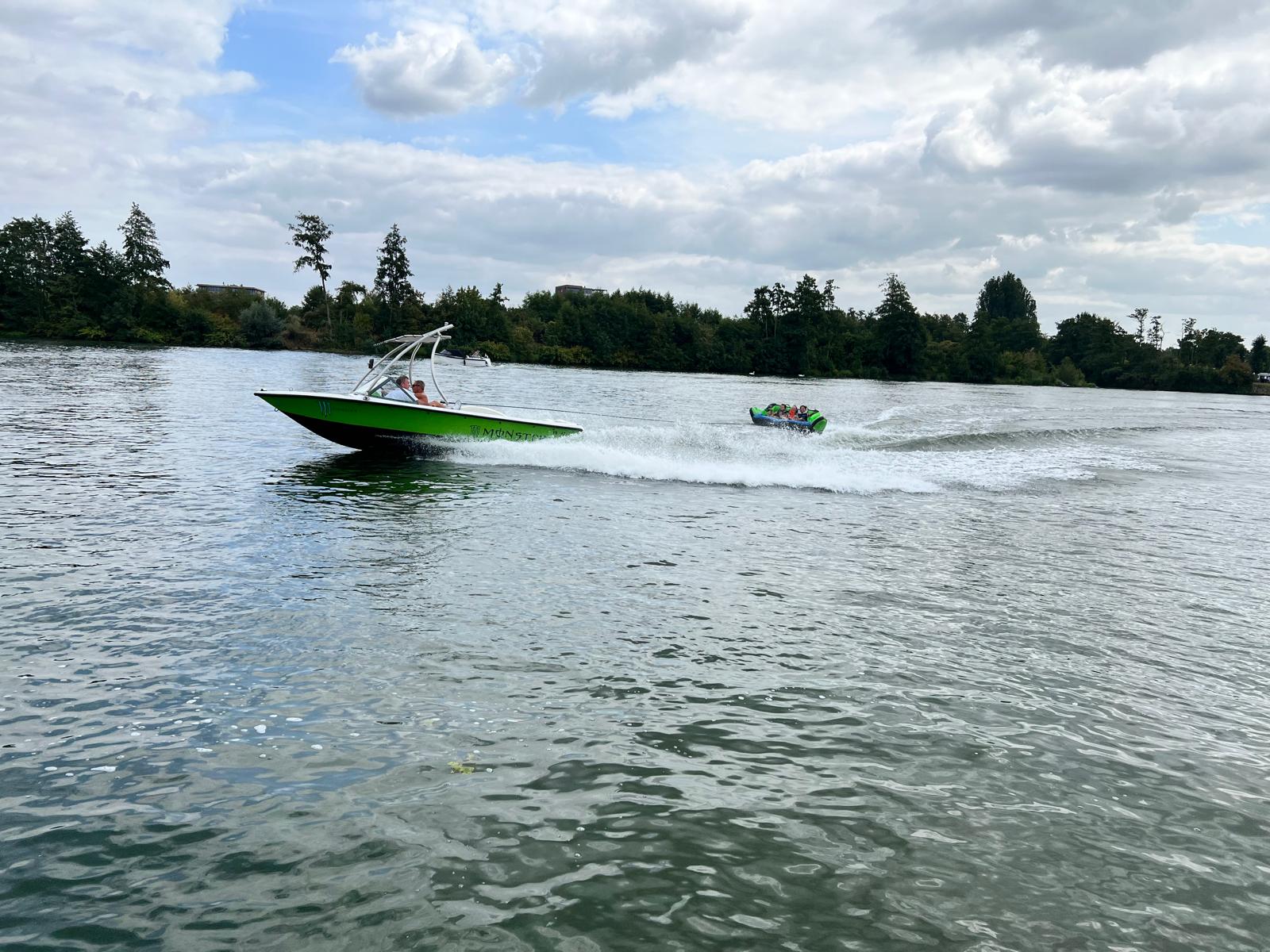 Plezier op het water tijdens De laatste vakantiedag